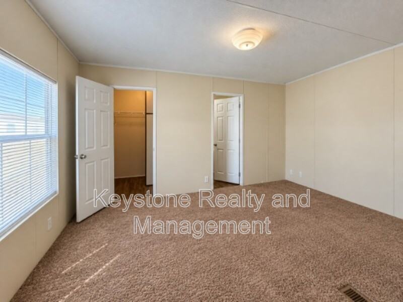 910 Gabby Ln - Photo 6 of 9