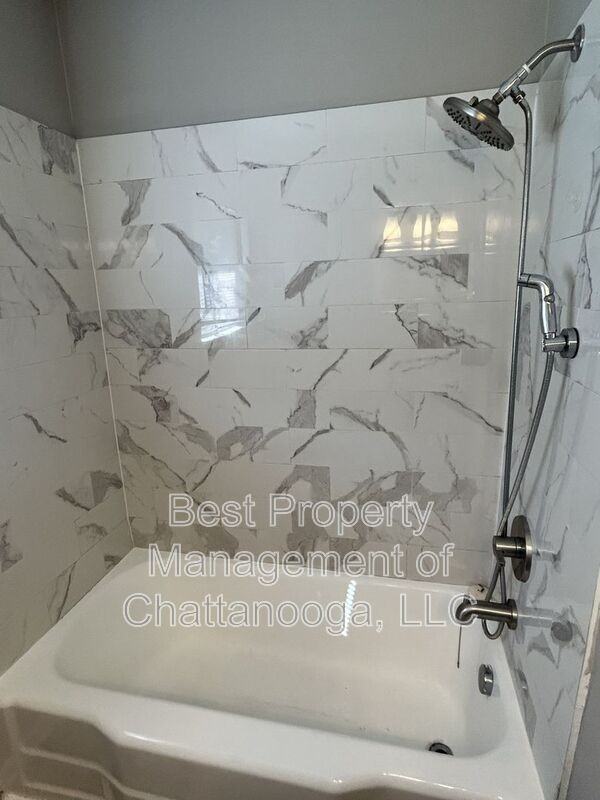 1205 John Ross Rd - Photo 3 of 12