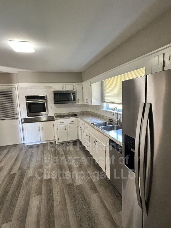 1205 John Ross Rd - Photo 7 of 12