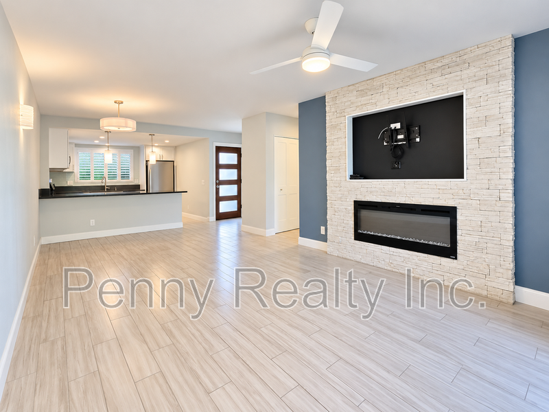 6575 Paseo Del Norte #D - Photo 3 of 36