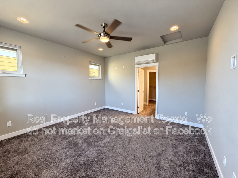 712 Blackstone Ln - Photo 6 of 22