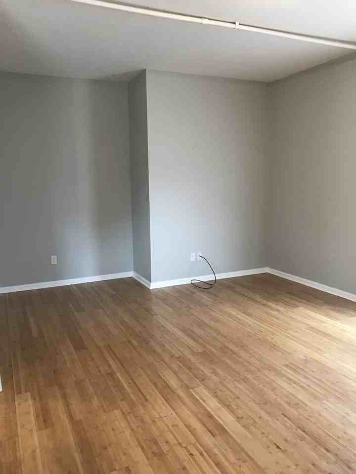 102 Smith St #C - Photo 3 of 6