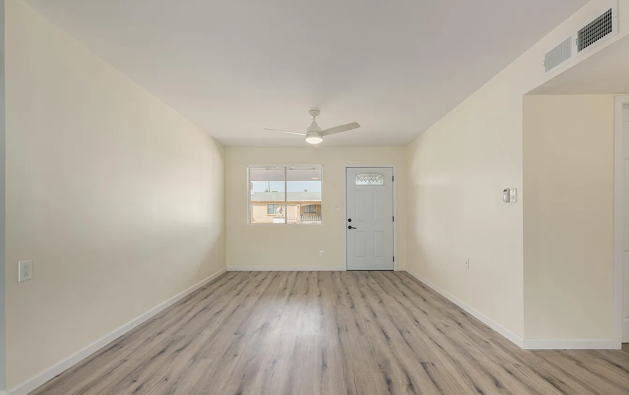 1017 W Villa Rita Dr #NA - Photo 4 of 24