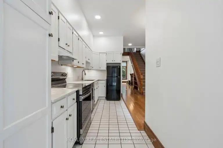 297 Sumach St #1 - Photo 5 of 22