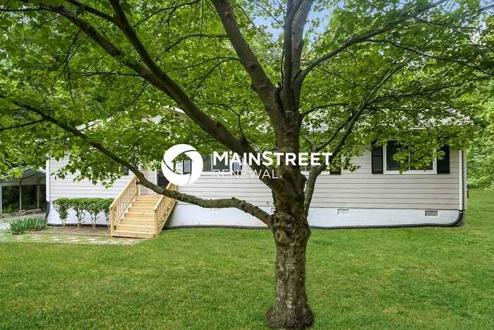 638 Morningside Rd - Photo 3 of 16