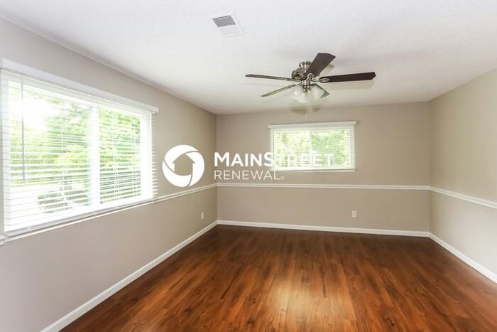 638 Morningside Rd - Photo 4 of 16