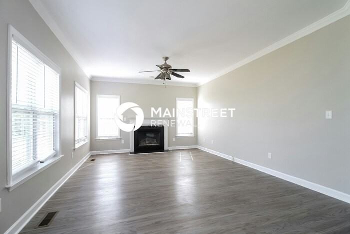 4300 Southern Oak Dr - Photo 4 of 17