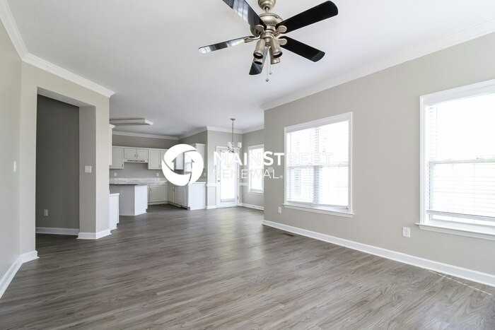 4300 Southern Oak Dr - Photo 5 of 17