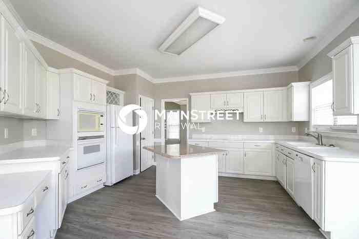 4300 Southern Oak Dr - Photo 7 of 17