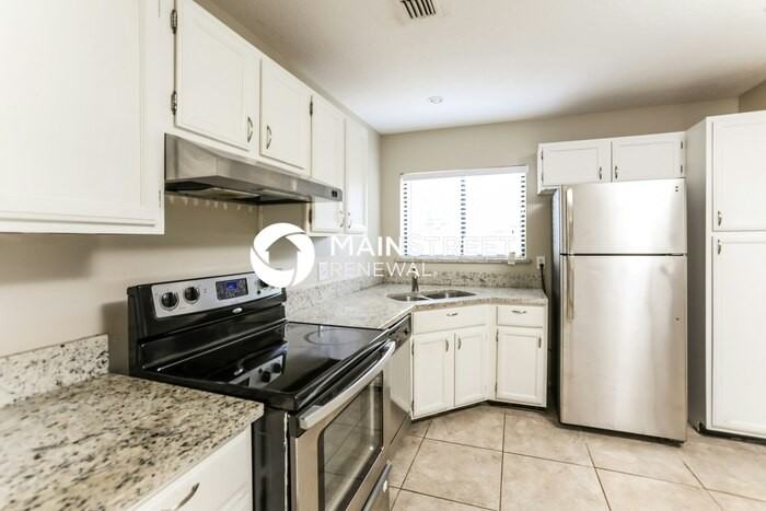 5743 Westview Dr - Photo 4 of 16