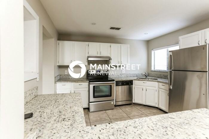5743 Westview Dr - Photo 5 of 16