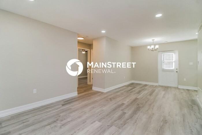 2102 Hartwell Ave - Photo 3 of 16