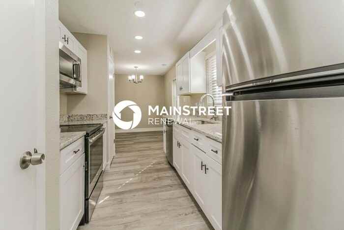 2102 Hartwell Ave - Photo 6 of 16