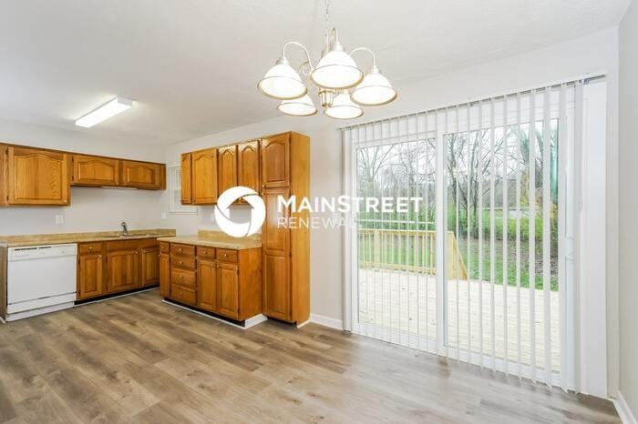 9824 Titan Dr - Photo 5 of 16