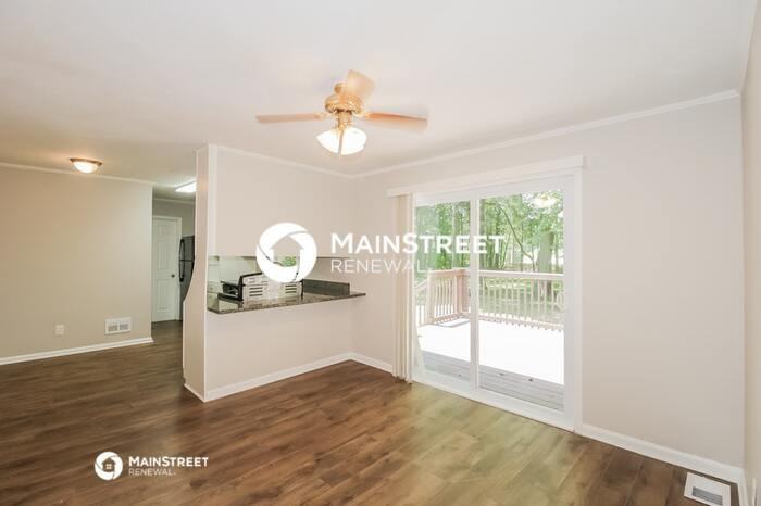 3801 Sharon Dr - Photo 6 of 16