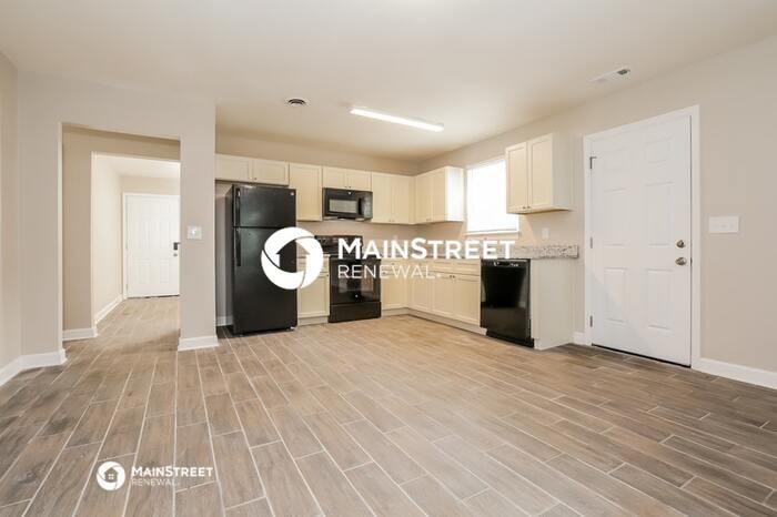 505 Tipperary Dr - Photo 6 of 16