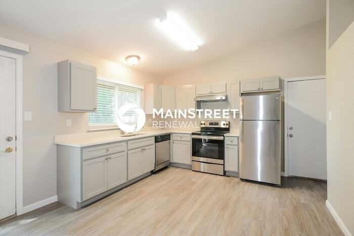 1107 Spencer Rd - Photo 4 of 17