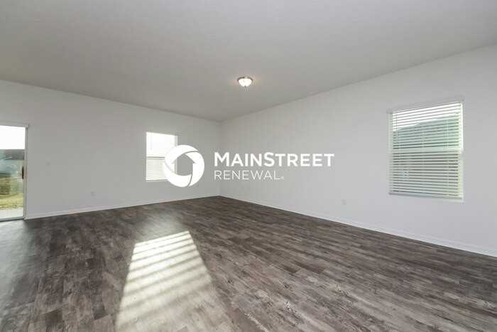 413 Stillwater Ln - Photo 3 of 16