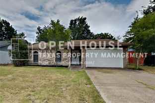804 Rolling Ridge Dr - Photo 1 of 1