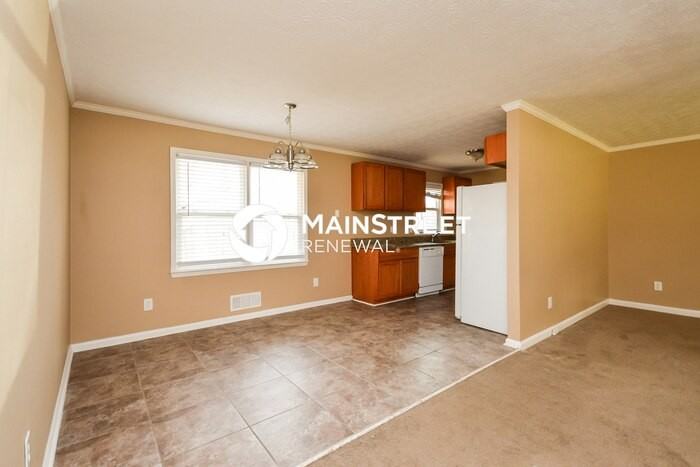 3368 Mansfield Ln - Photo 4 of 17