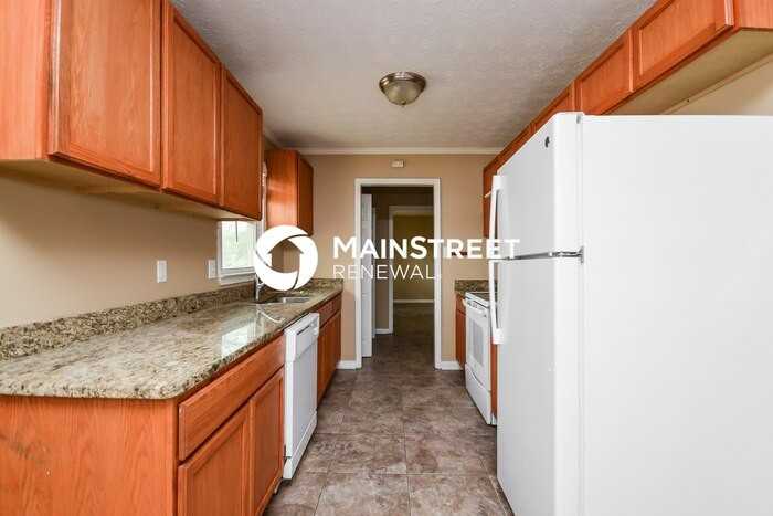 3368 Mansfield Ln - Photo 6 of 17