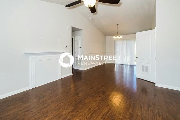 807 Hemlock Ct - Photo 7 of 17