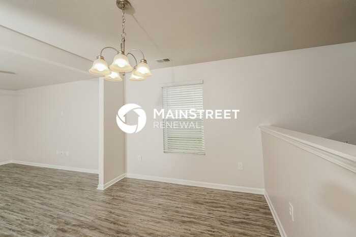 385 Farmhouse Ln - Photo 6 of 17