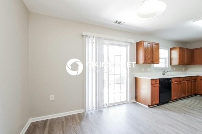 6216 Summerour Pl - Photo 6 of 17
