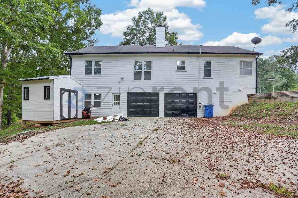 1760 Mountain Ash Ct - Photo 4 of 28