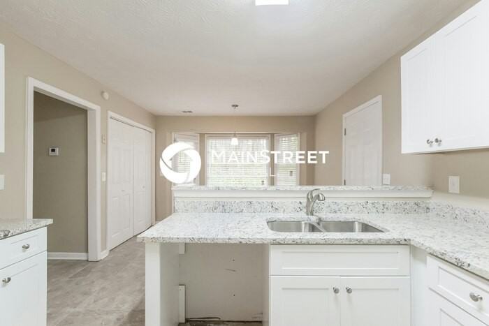 2637 Foxglove Dr Sw - Photo 6 of 17