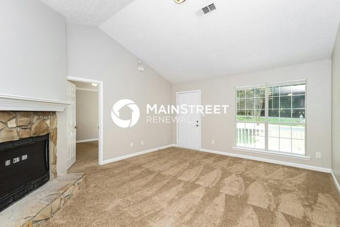 105 Woodridge Dr - Photo 3 of 15