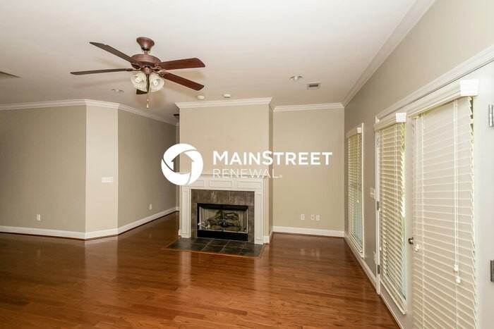 22818 Downing Park Cir - Photo 4 of 16