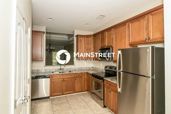 22818 Downing Park Cir - Photo 7 of 16