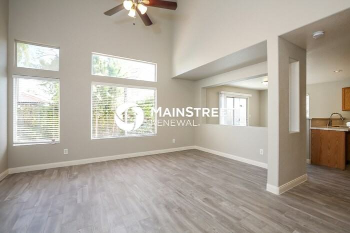 5013 Drifting Creek Ave - Photo 6 of 18