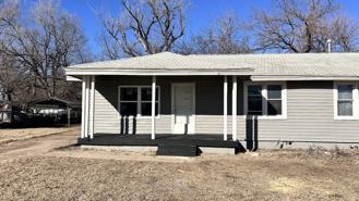 3229 Se 16th St - Photo 1 of 1