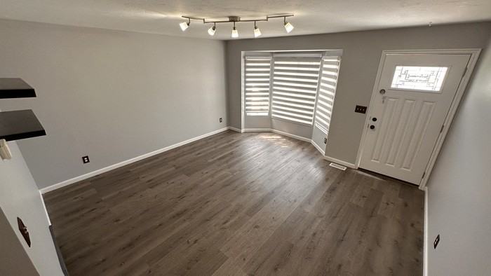 9045 S Barrington Cir - Photo 2 of 33