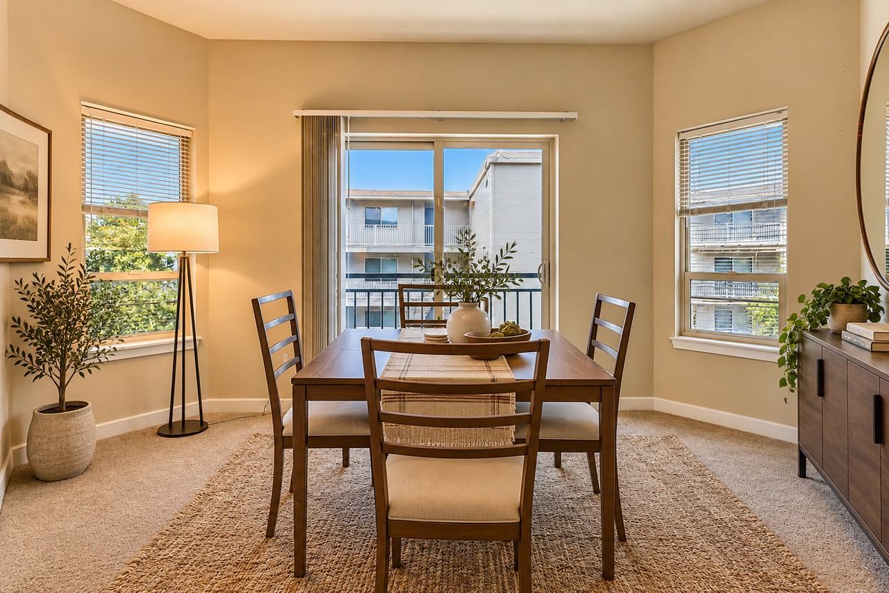 Avion Apartments - Photo 2 of 21