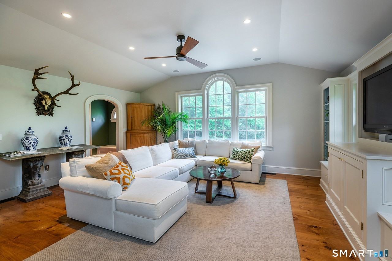 102 Westwoods Road #1 - Photo 5 of 24