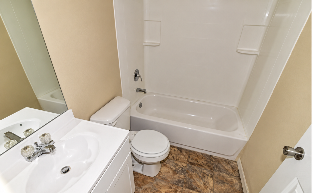 Circle Oaks Apartments - Photo 6 of 7