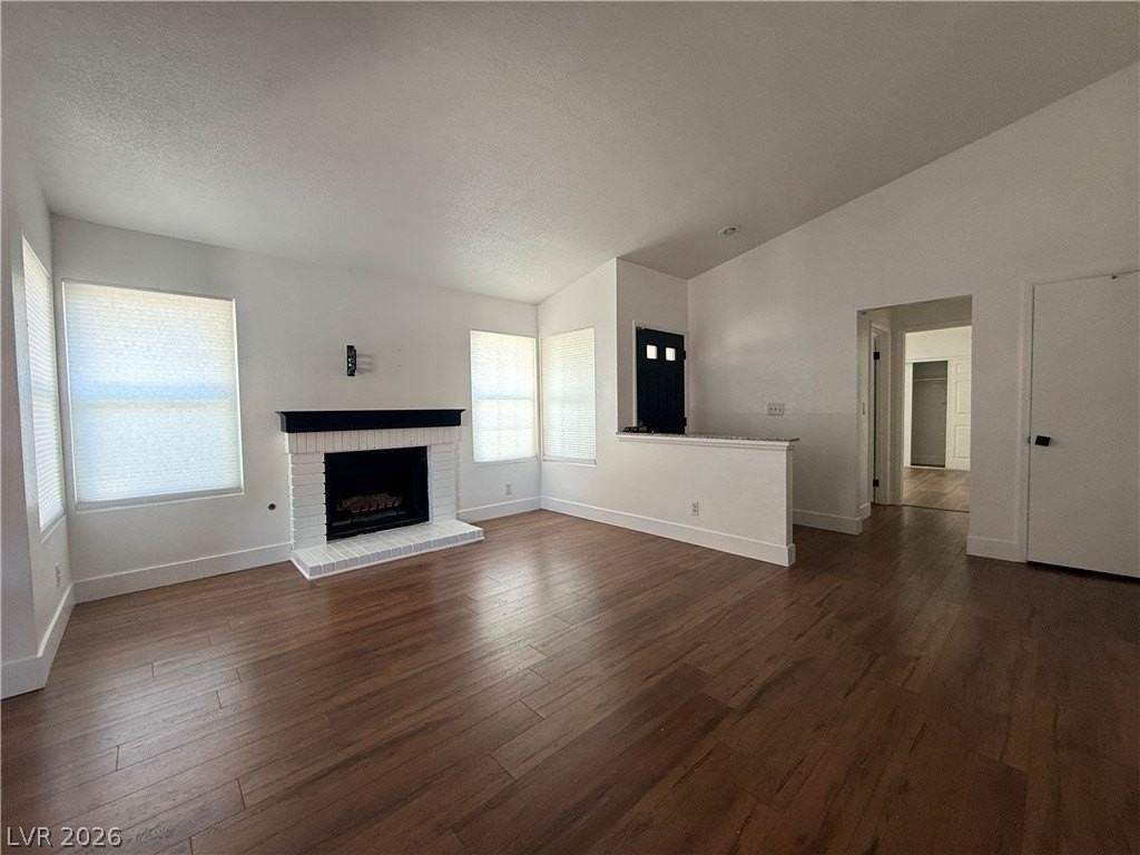 652 Collete Cir - Photo 5 of 17
