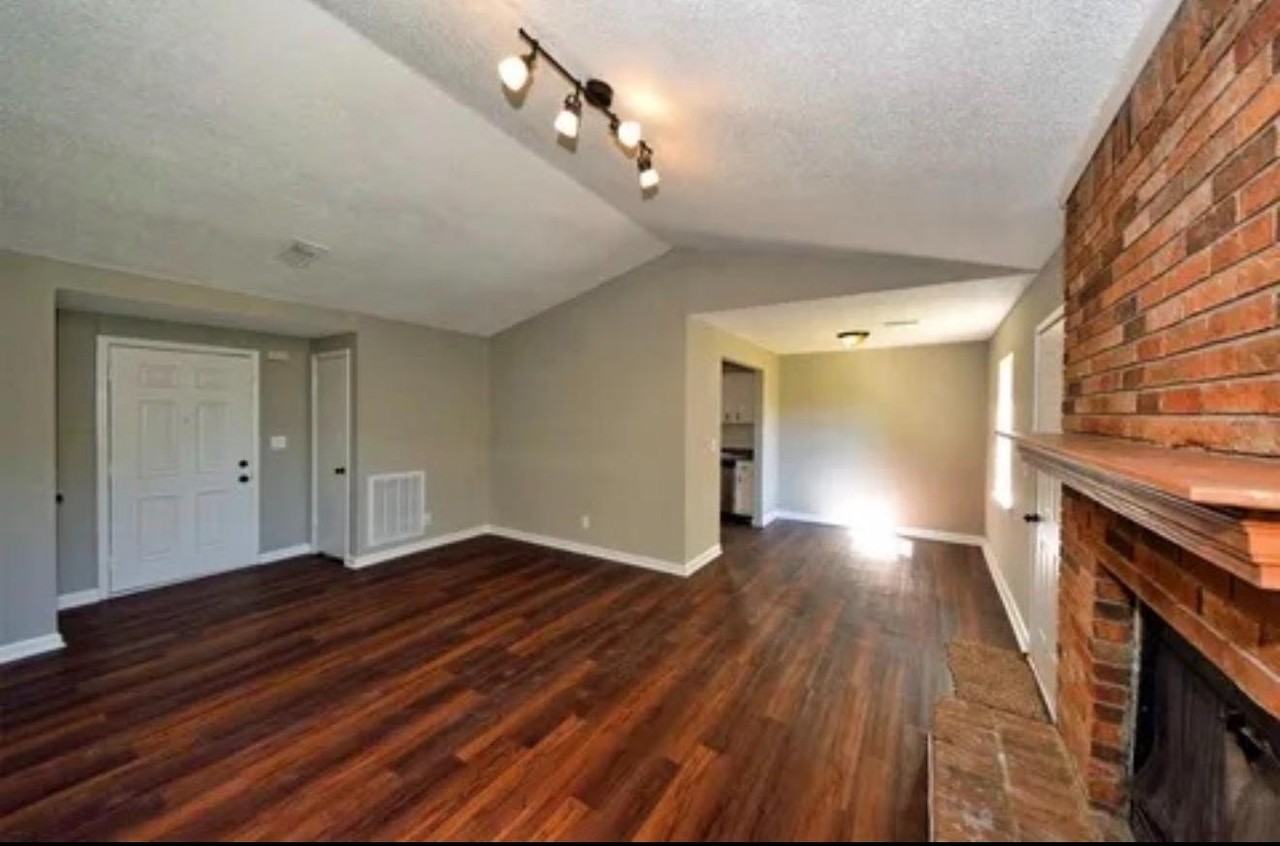 4312 Valley Grove Dr - Photo 4 of 9