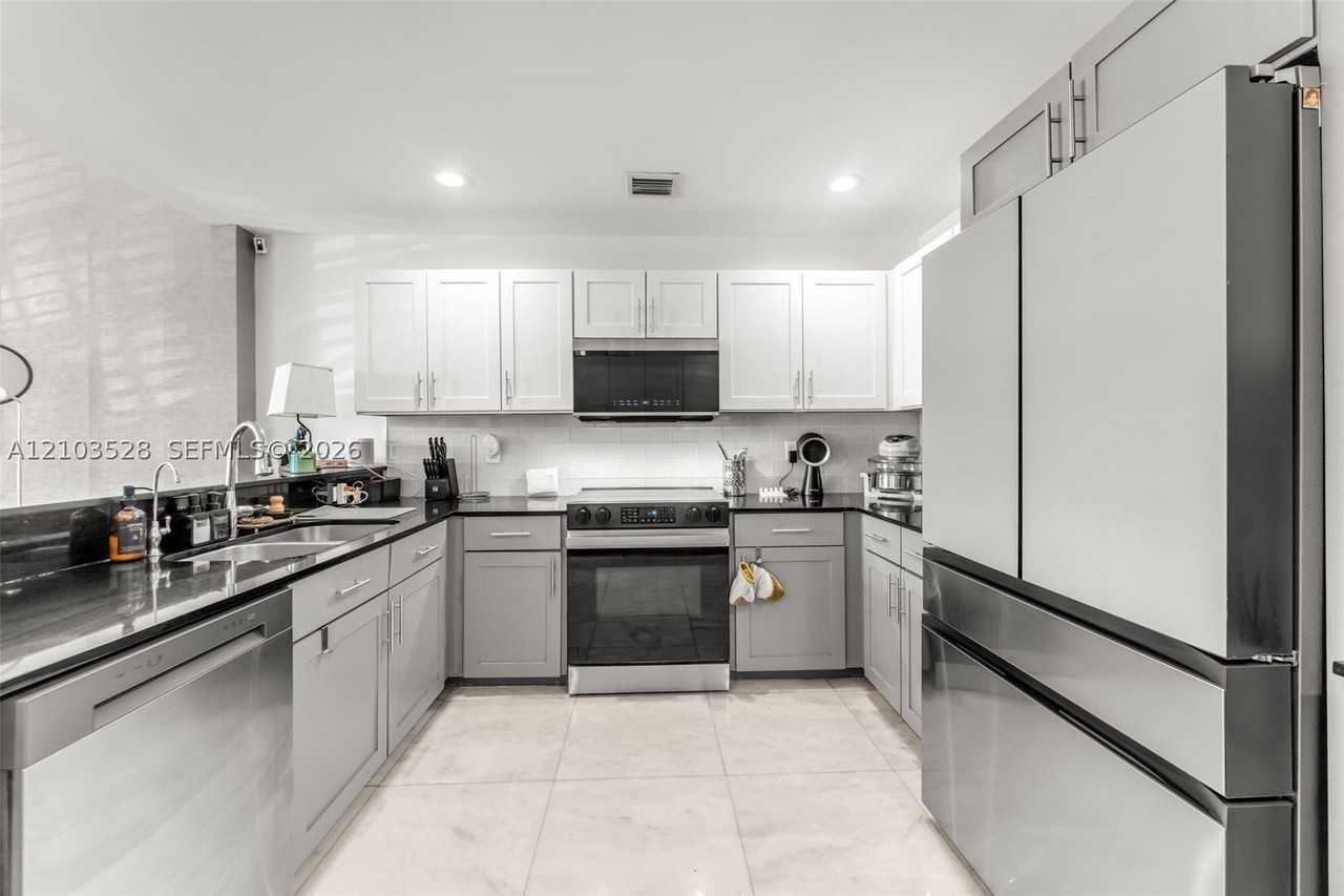 8395 Sw 73rd Ave #107 - Photo 5 of 22