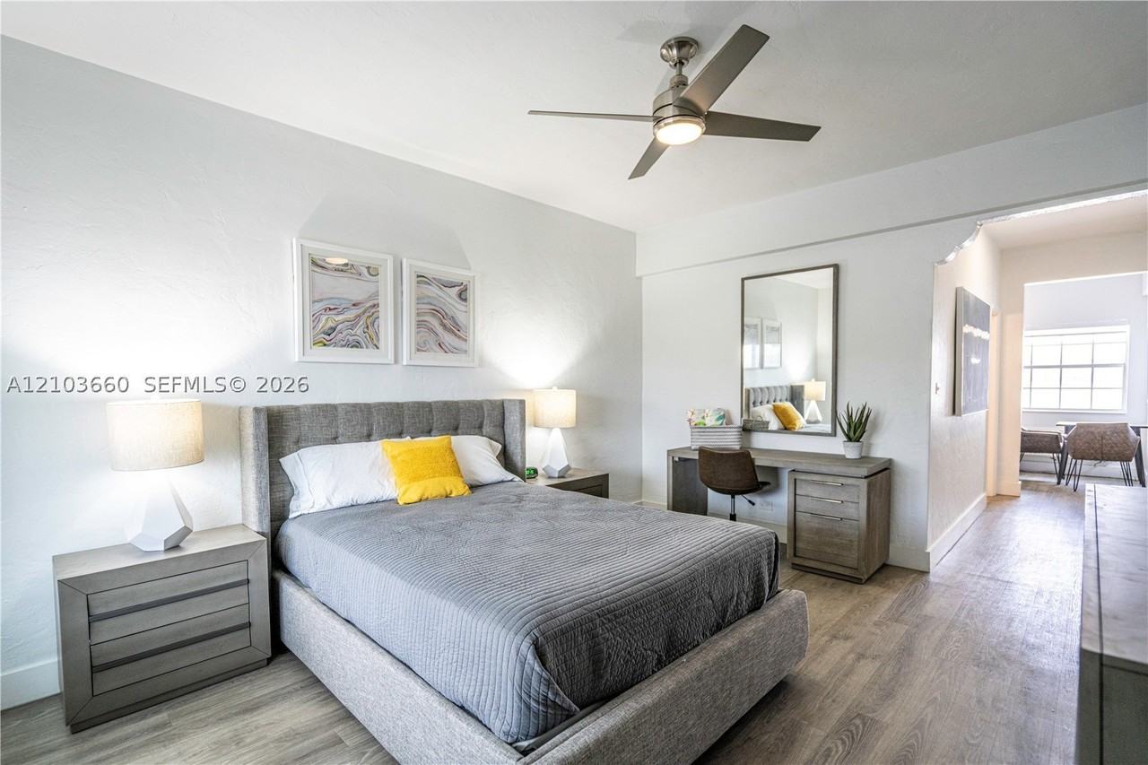 1191 71st St #2 - Photo 3 of 14