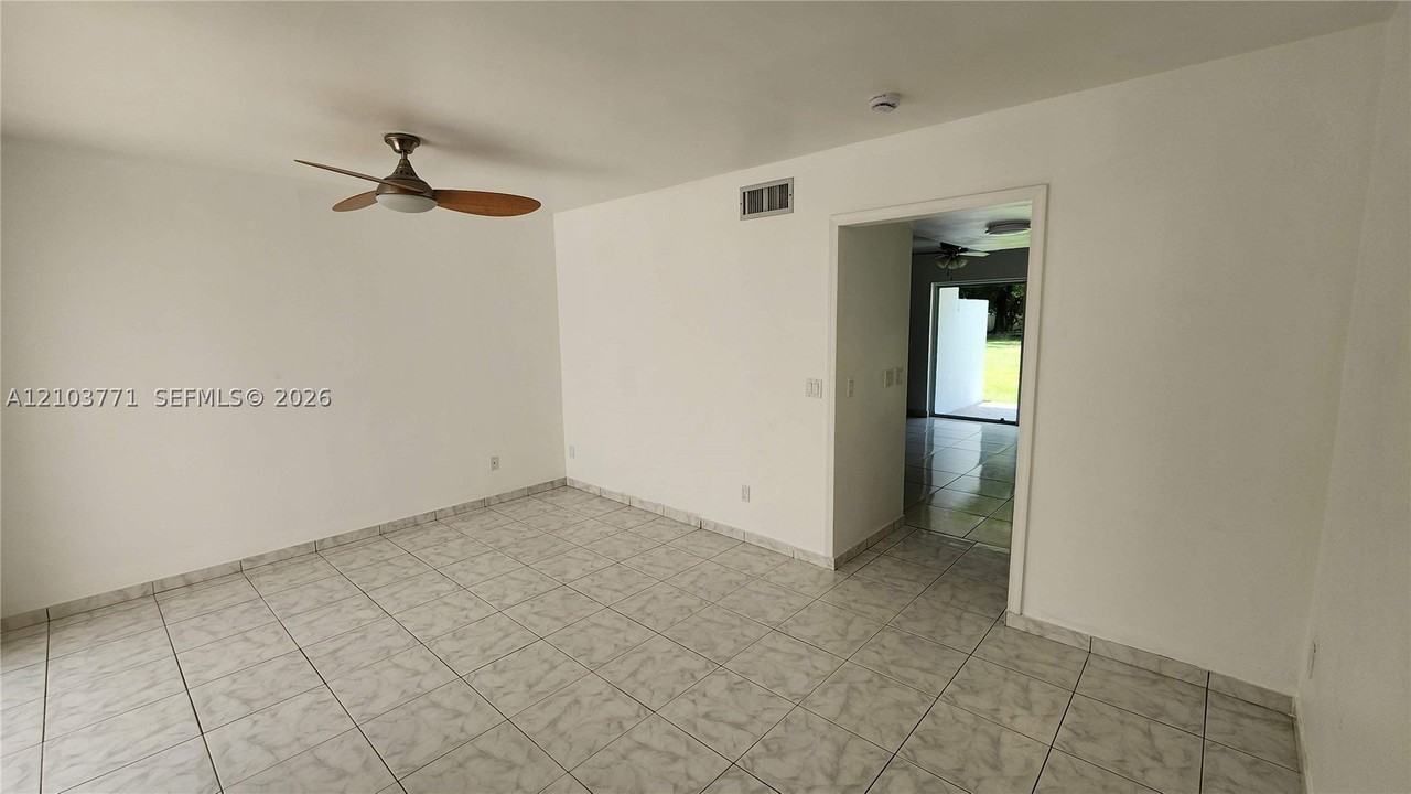 5060 Elmhurst Rd #B - Photo 3 of 22