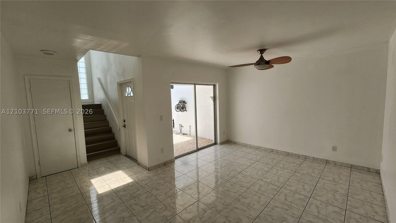 5060 Elmhurst Rd #B - Photo 4 of 22