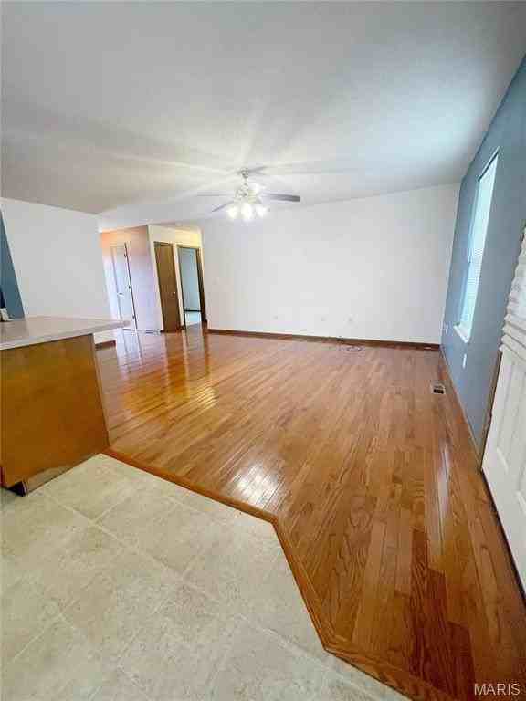 1433 Bristlecone Dr - Photo 2 of 15