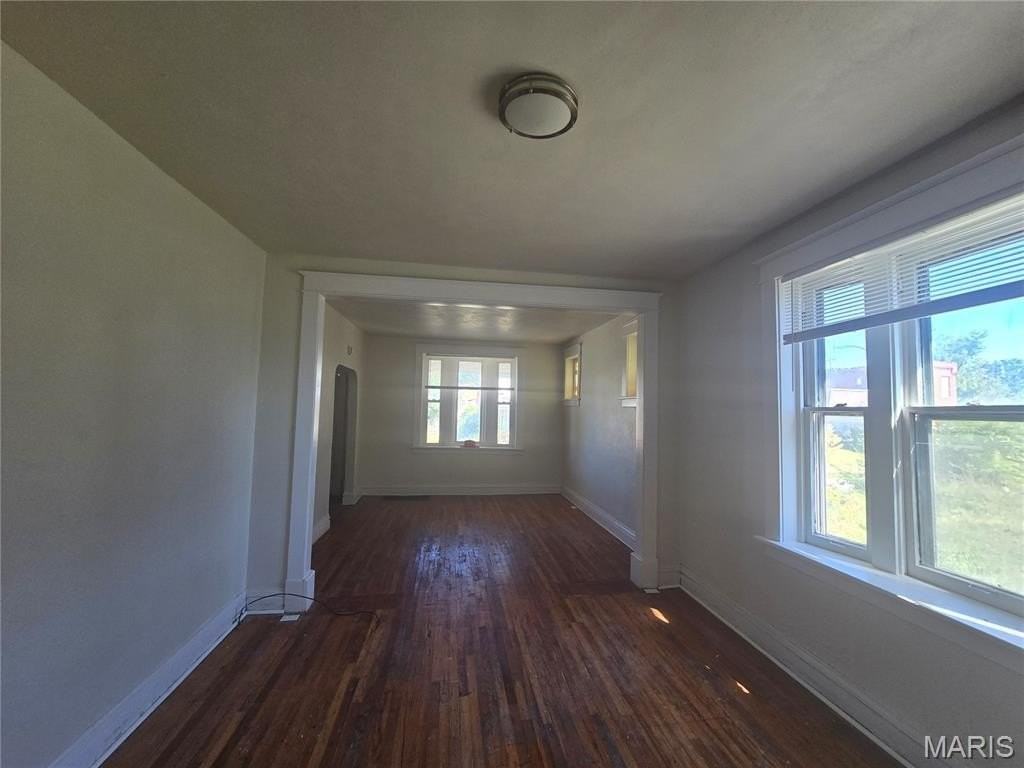 4458 Penrose St - Photo 2 of 9