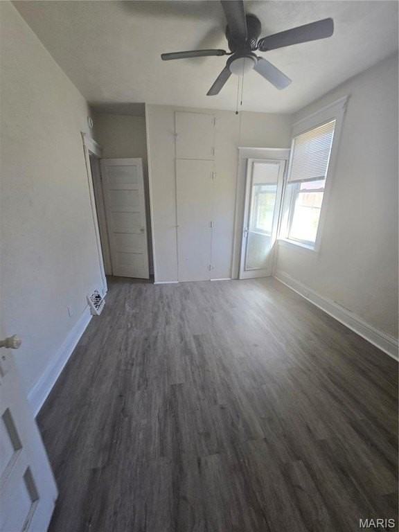 4458 Penrose St - Photo 5 of 9