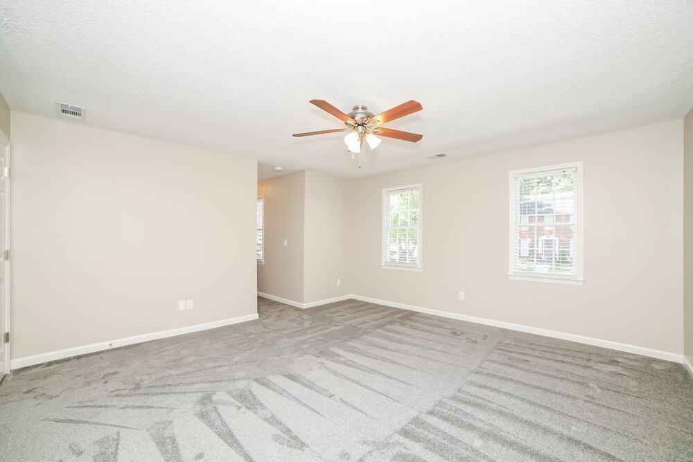 4204 E Emerald Dr Nw - Photo 5 of 17