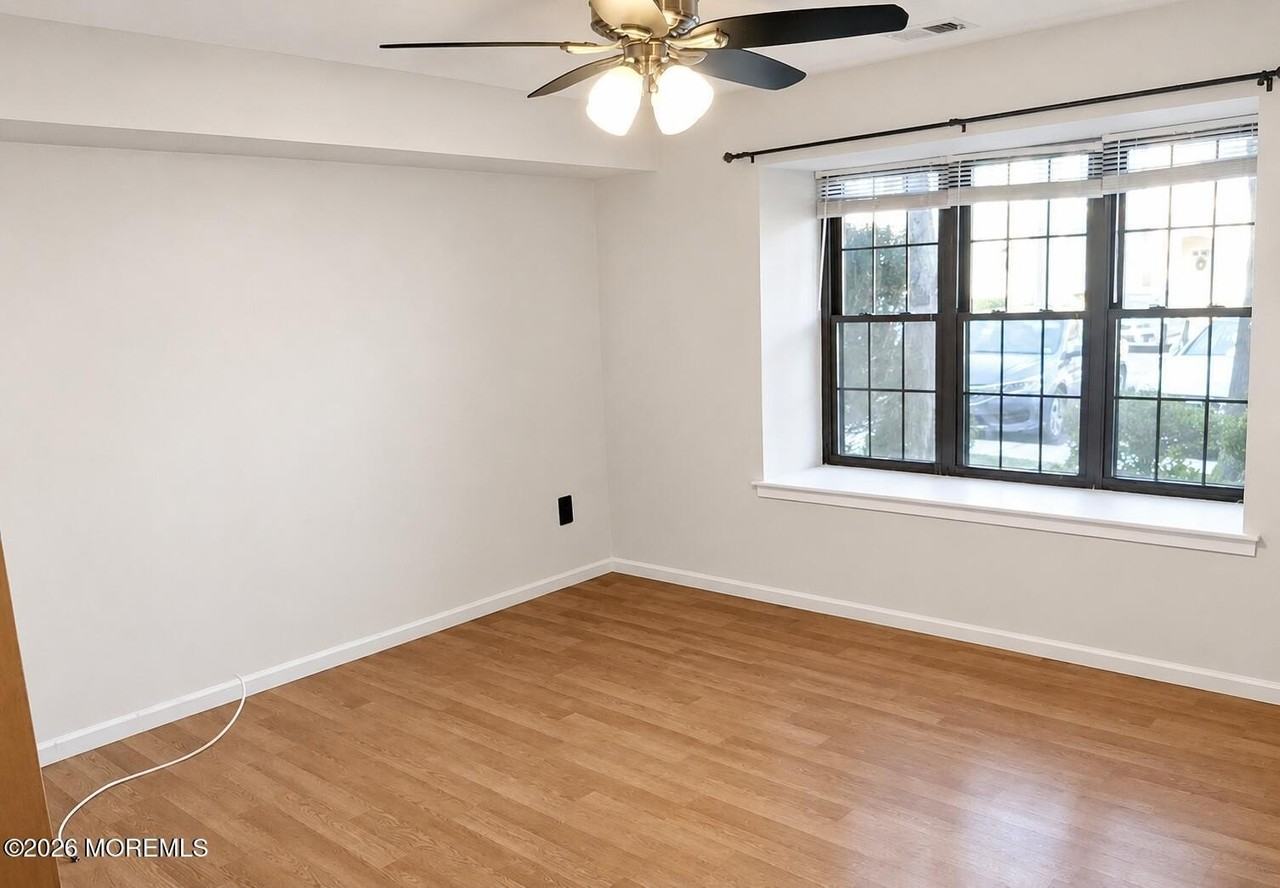 113 Dundee Ct - Photo 4 of 25